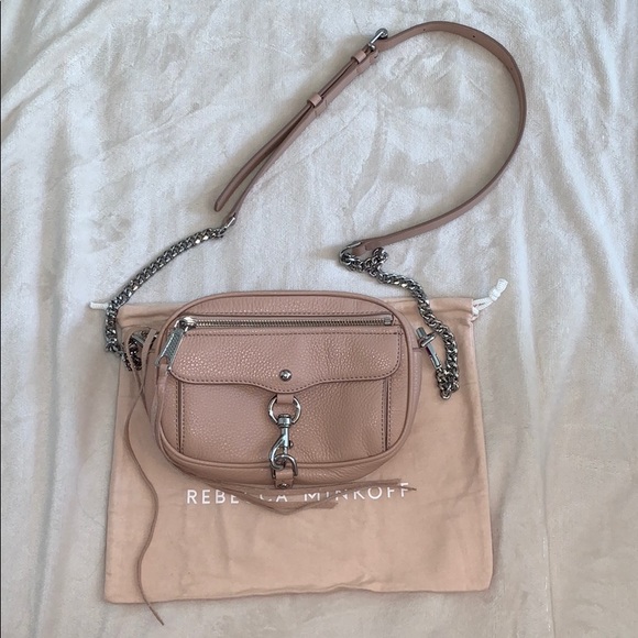 Rebecca Minkoff Handbags - LIKE NEW Rebecca minkoff Blythe crossbody